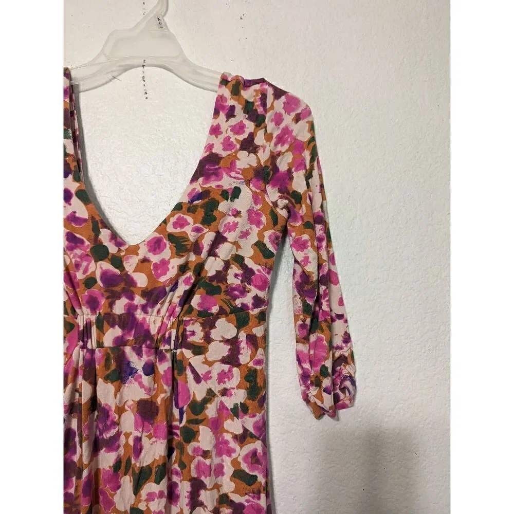 Cabi Women's Multi-color Floral V-neck Knee‎ Length Dress Pink Small Style 110